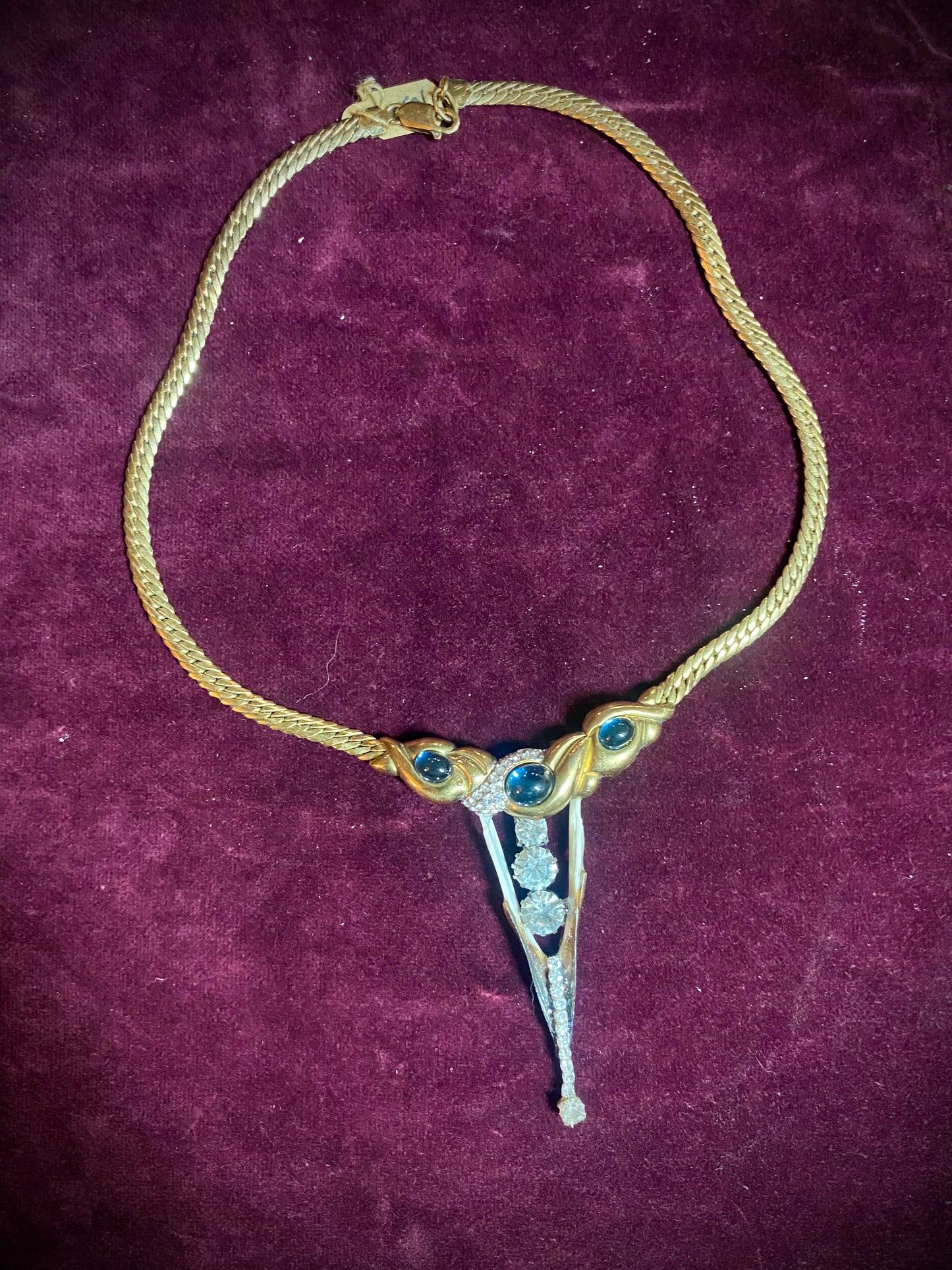 🚚💨Raven Jaw necklace