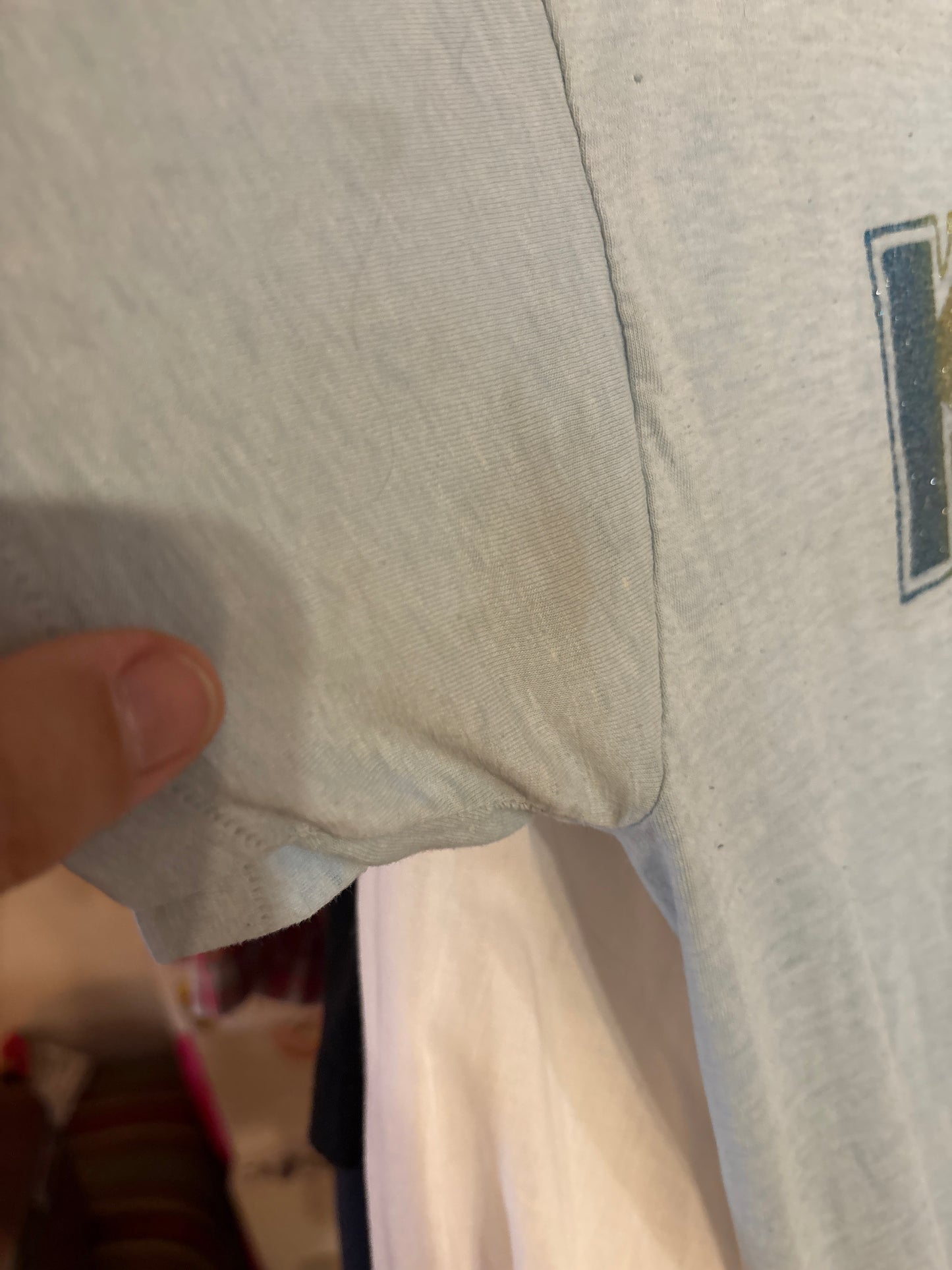 🚚💨KISS TEE
