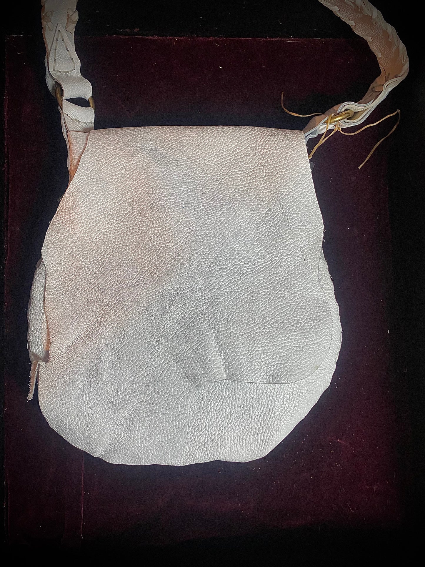 🚚💨White Leather Quartz strap bag